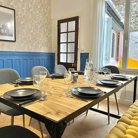 Maison Familiale Villa *
